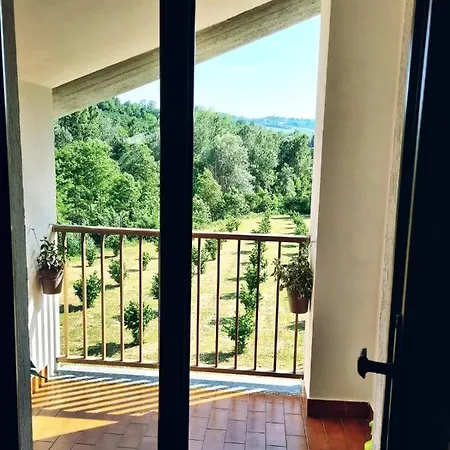 Ospitalita Agricola Di Langa Mansardato Vacanze Apartmán Sinio