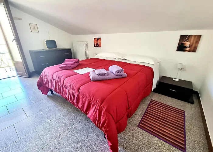 Ospitalita Agricola Di Langa Mansardato Vacanze 아파트 *